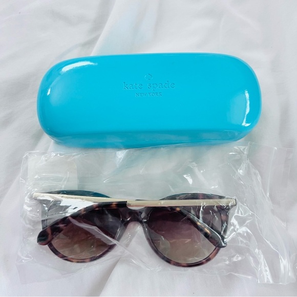 Kate Spade NEW WITH CASE Amanda Tortoise Cat-Eye Sunglasses Kate Spade NEW WITH CASE Amanda Tortoise Cat-Eye Sunglasses main image 3